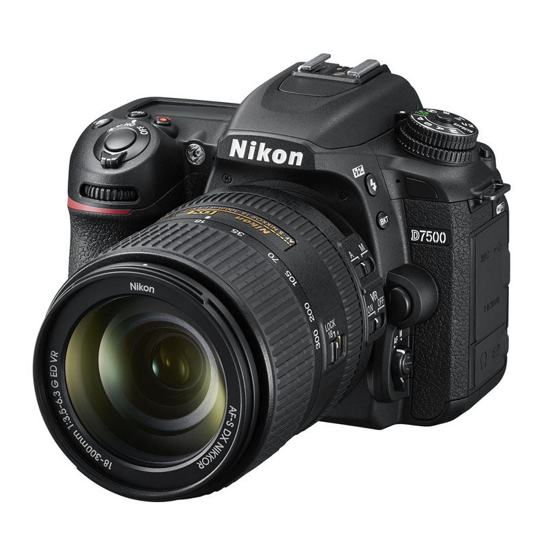 Nikon D7500 + AF-S DX NIKKOR 18-300 mm f/3,5-6,3G ED VR